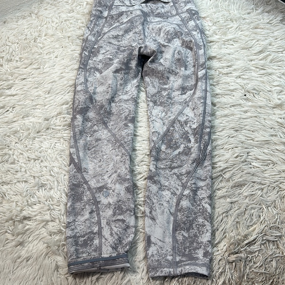 Lululemon Time To Sweat Crop 23" - Picture 7 of 7